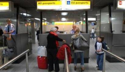 foto douane Schiphol